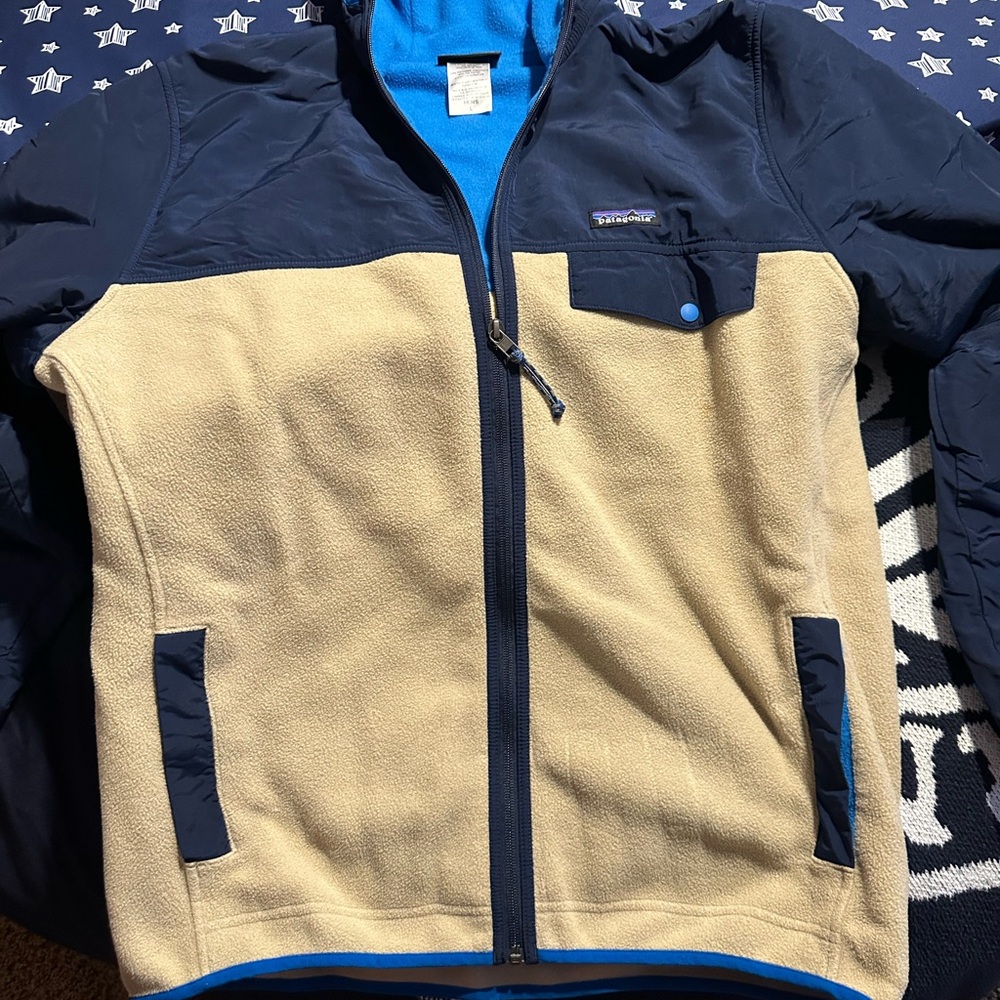 Patagonia Navy and Tan Puffer Jacket